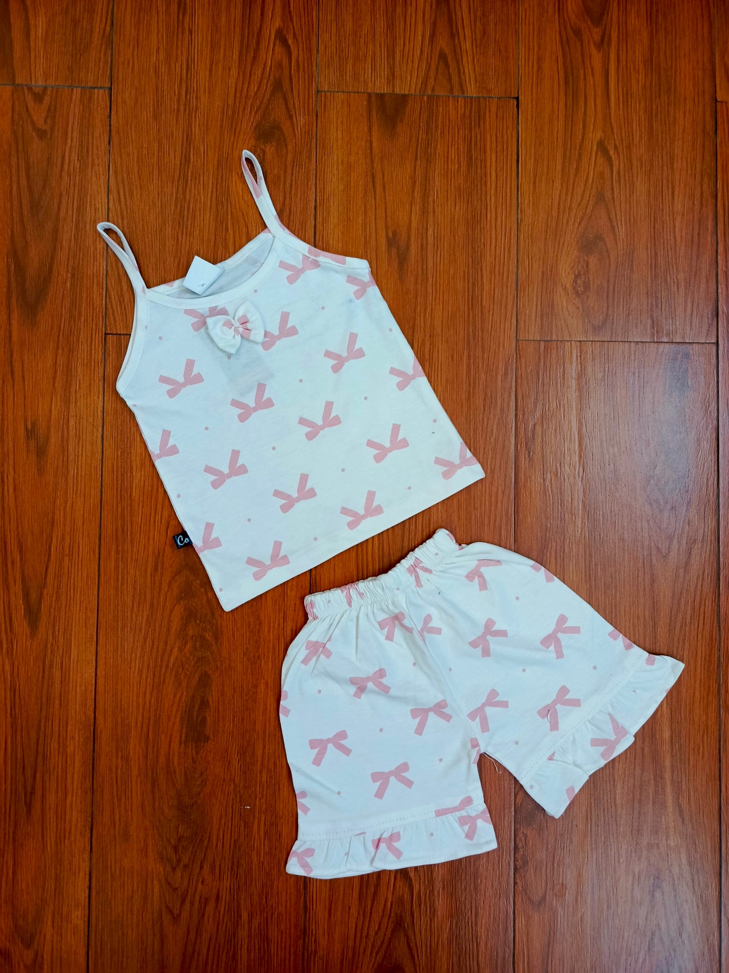 White bow tanktop suit