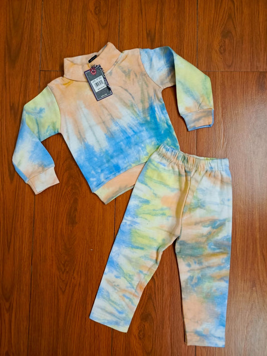 Yellow & orange hineck suit