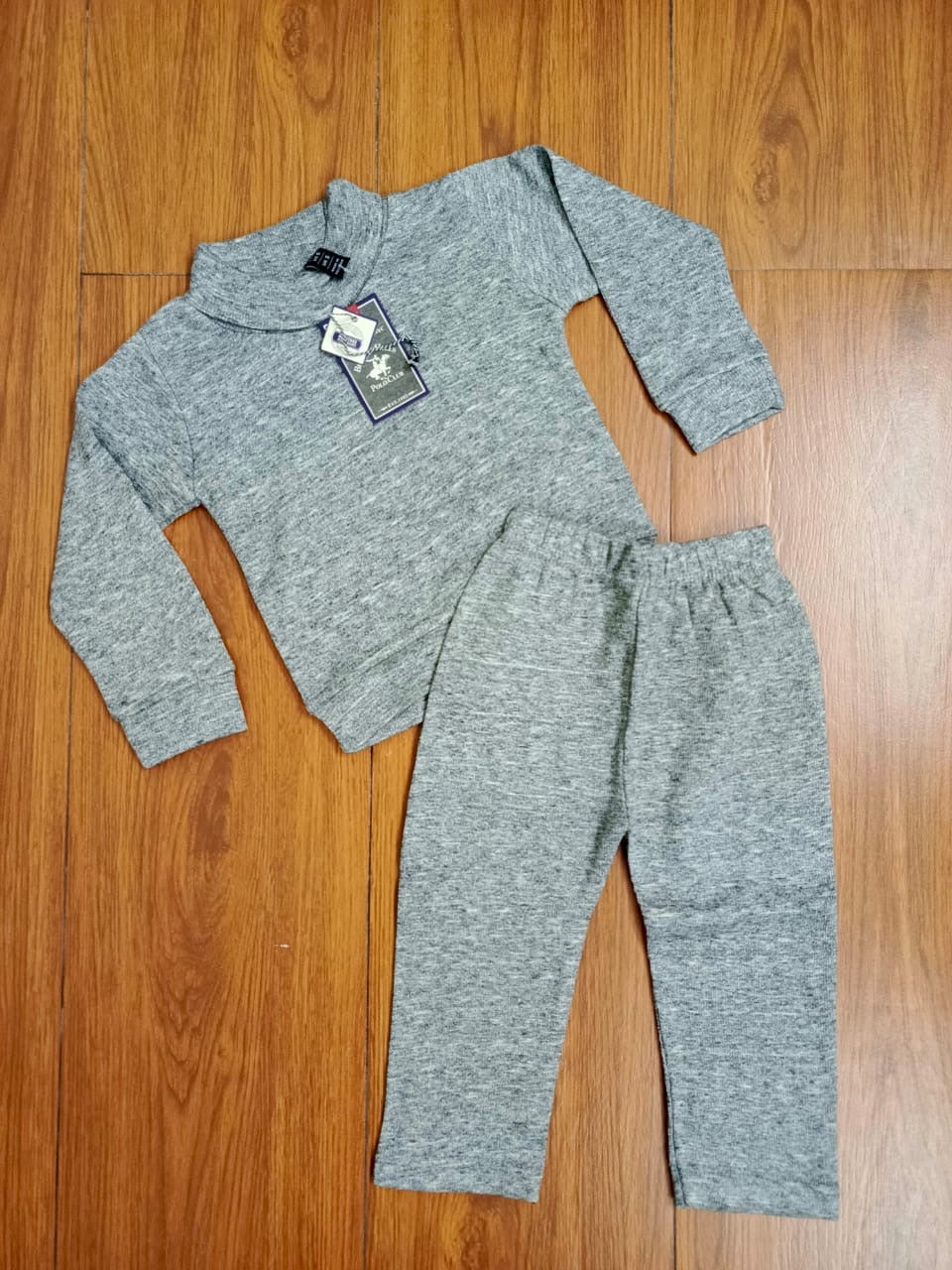Grey hineck suit