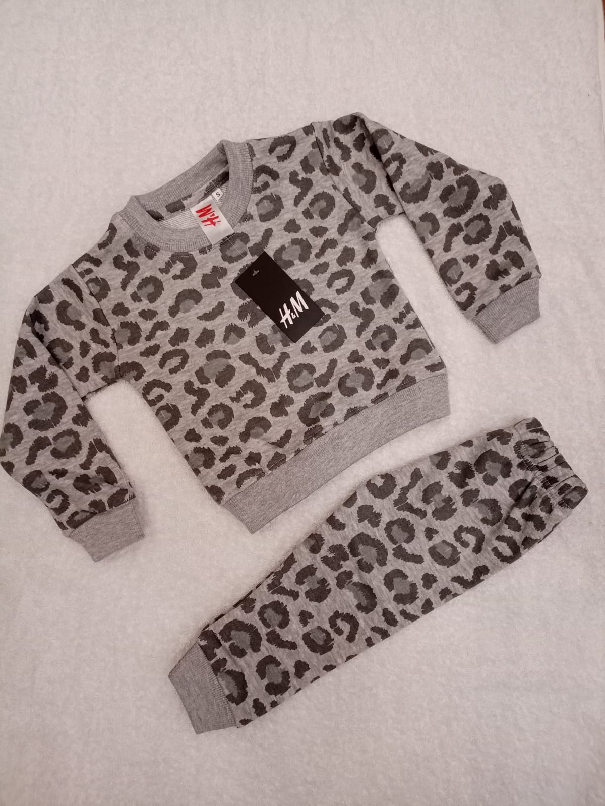 Light grey cheeta