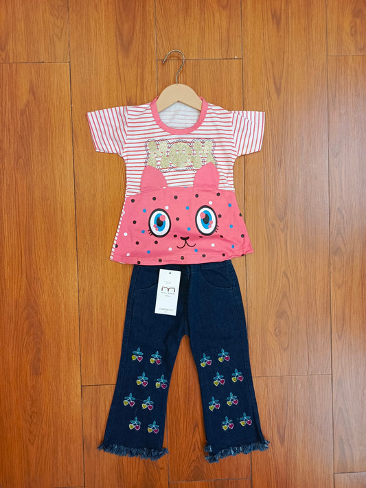 Pink eyes baby denim suit