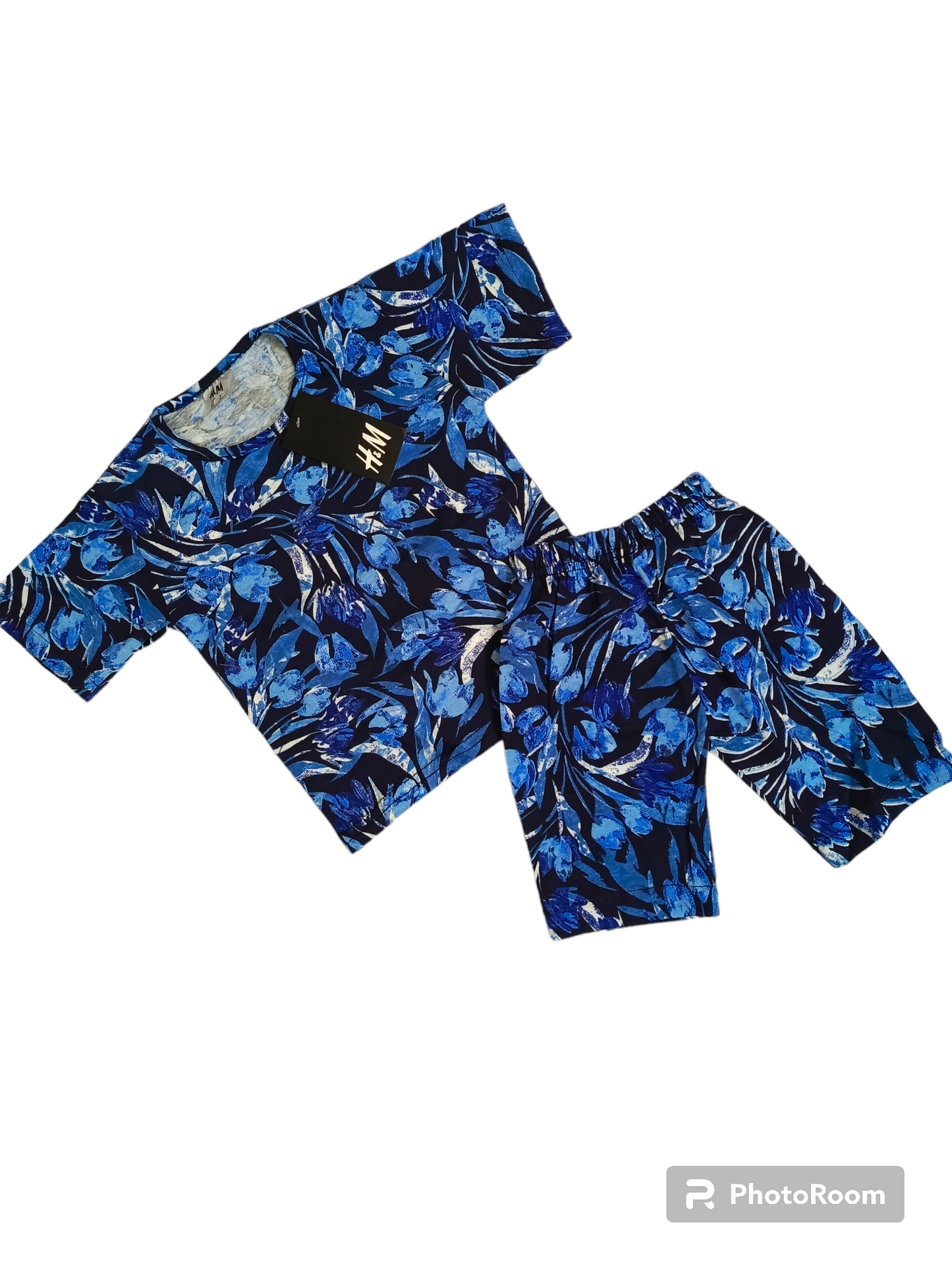 Blue floral shorts suit