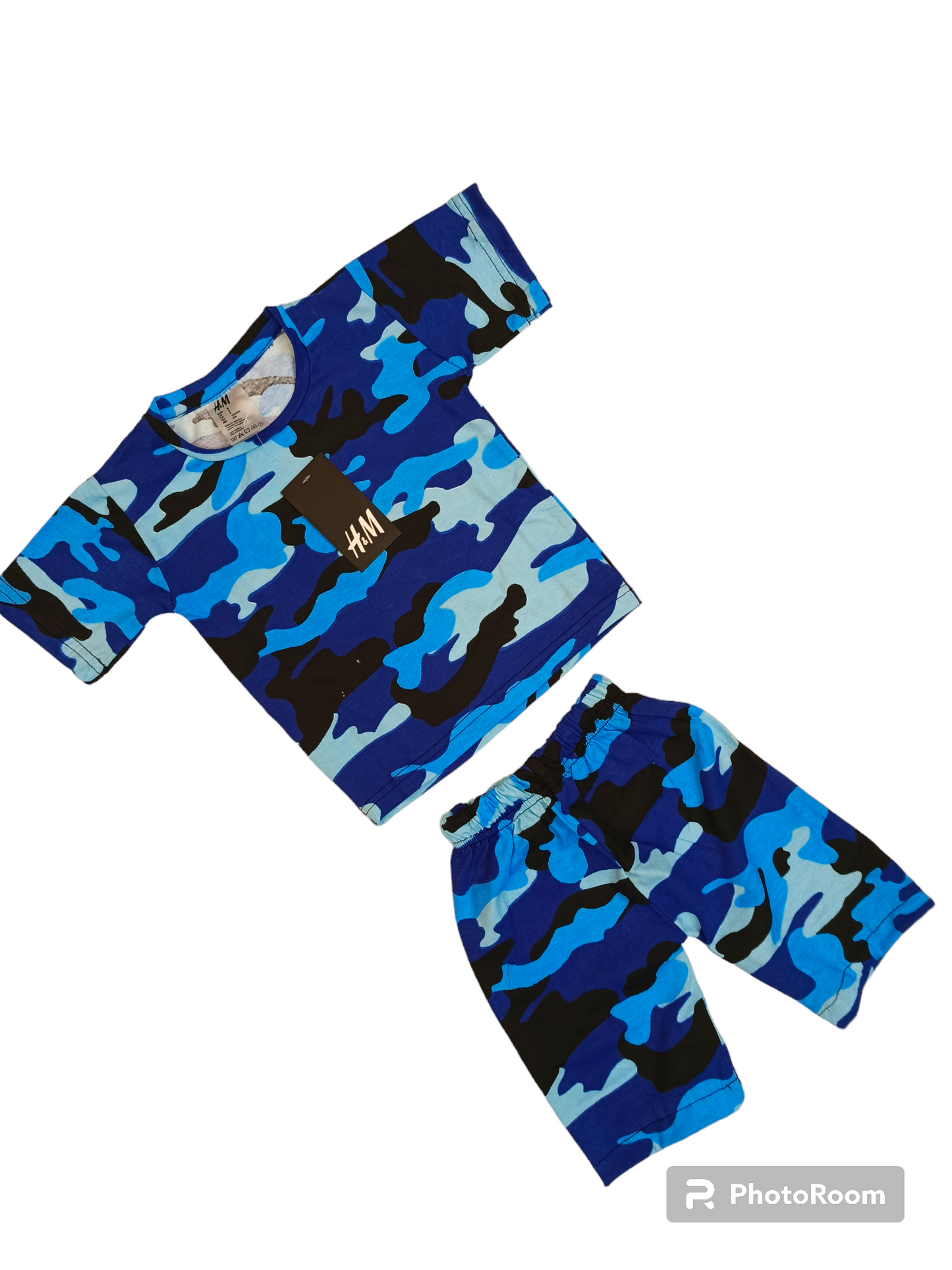 Blue camo shorts suit