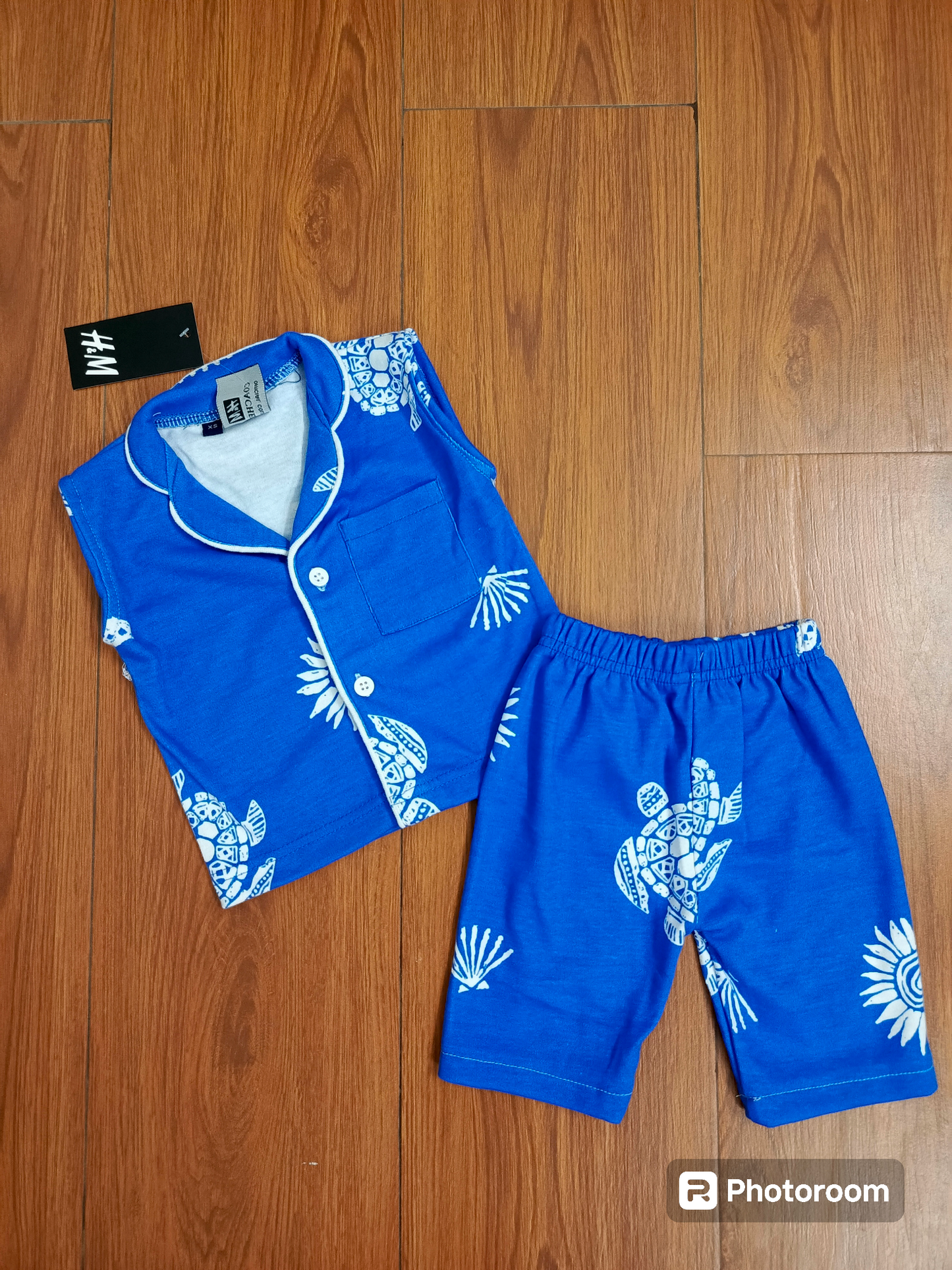 Royal blue tortoise sando button suits