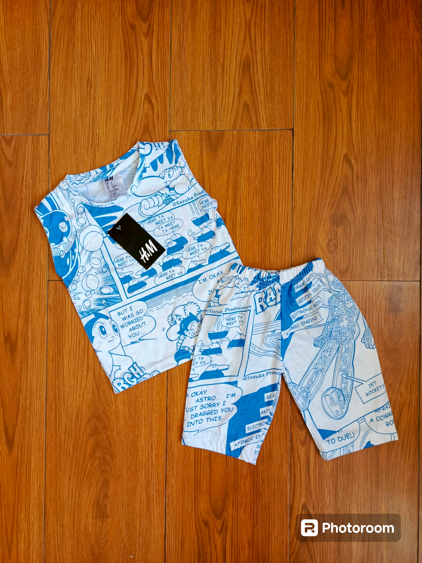 Blue comic sando suit