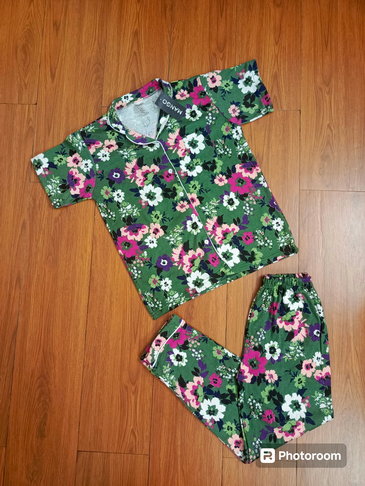 Green floral half sleeves suit