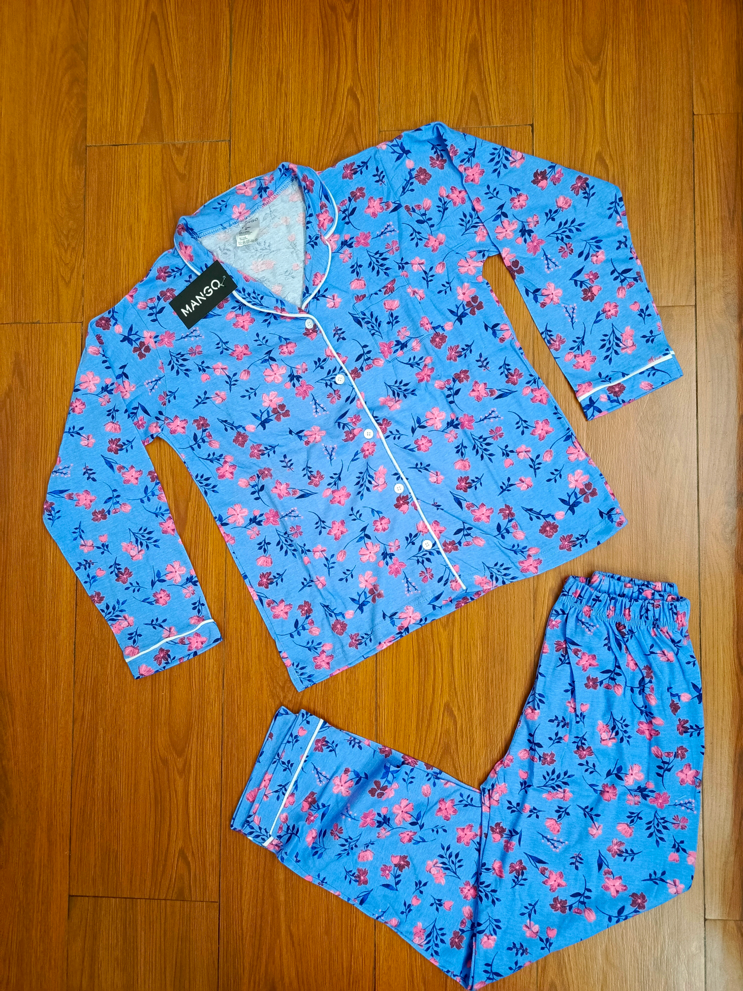 Blue flowery ladies pj's