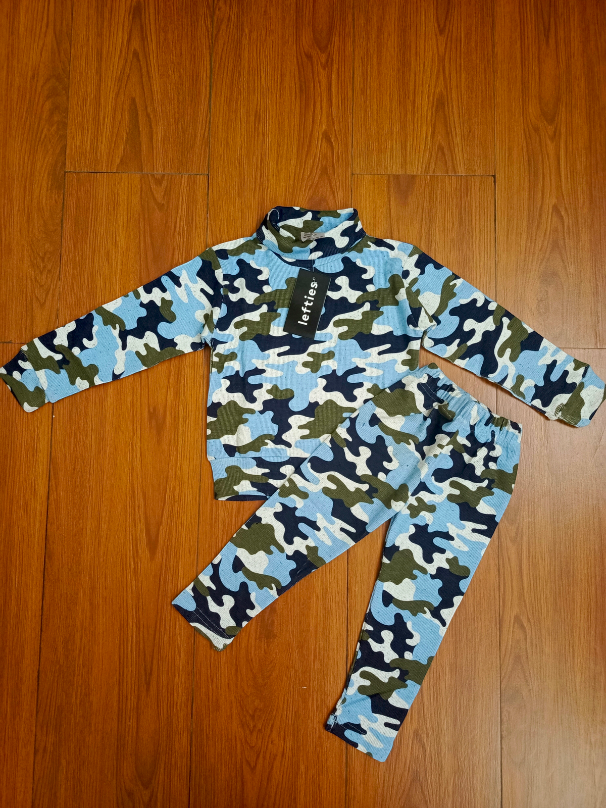 Navy camo hineck tracksuit