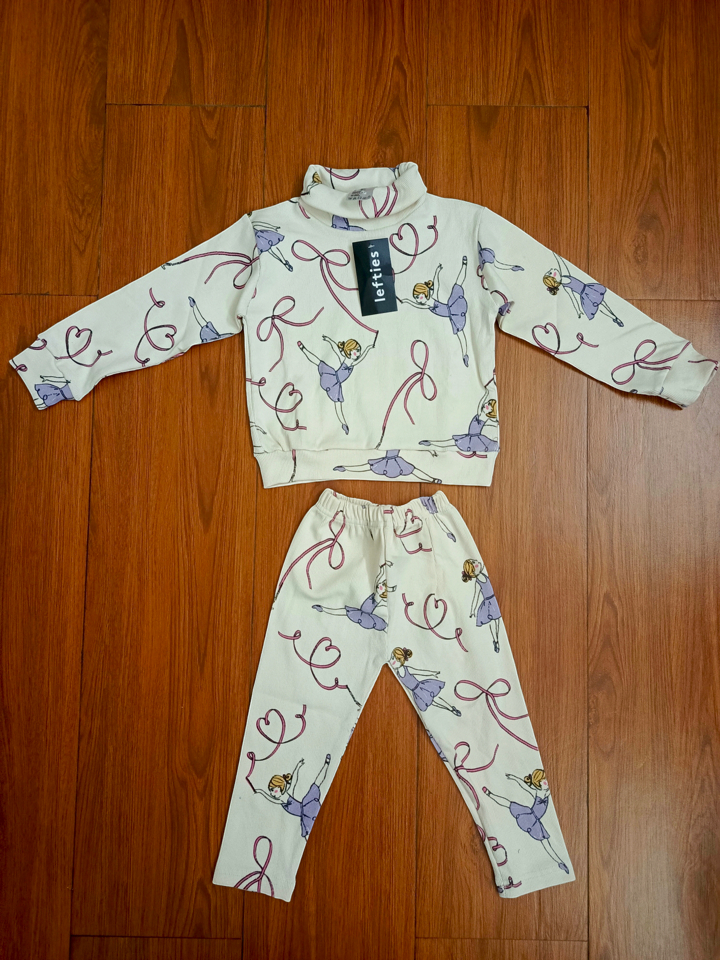 Dancing doll hineck tracksuit