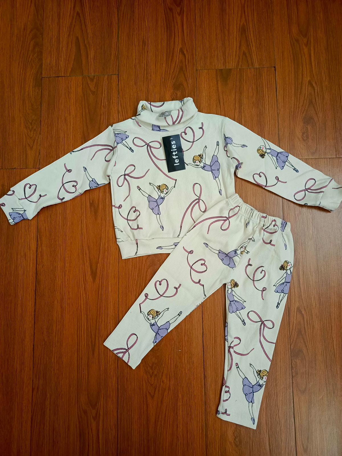 Dancing doll hineck tracksuit