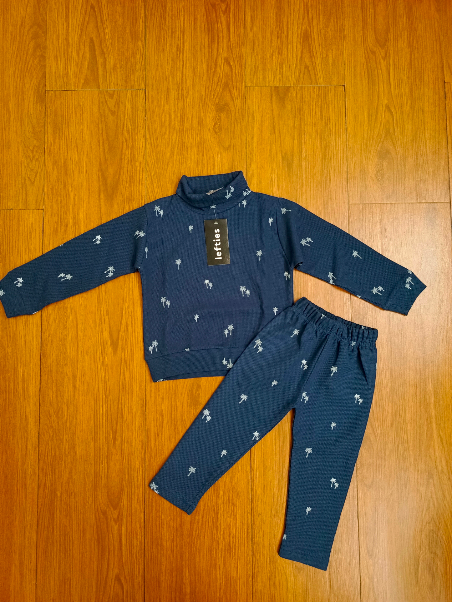 Blue tree hineck tracksuits