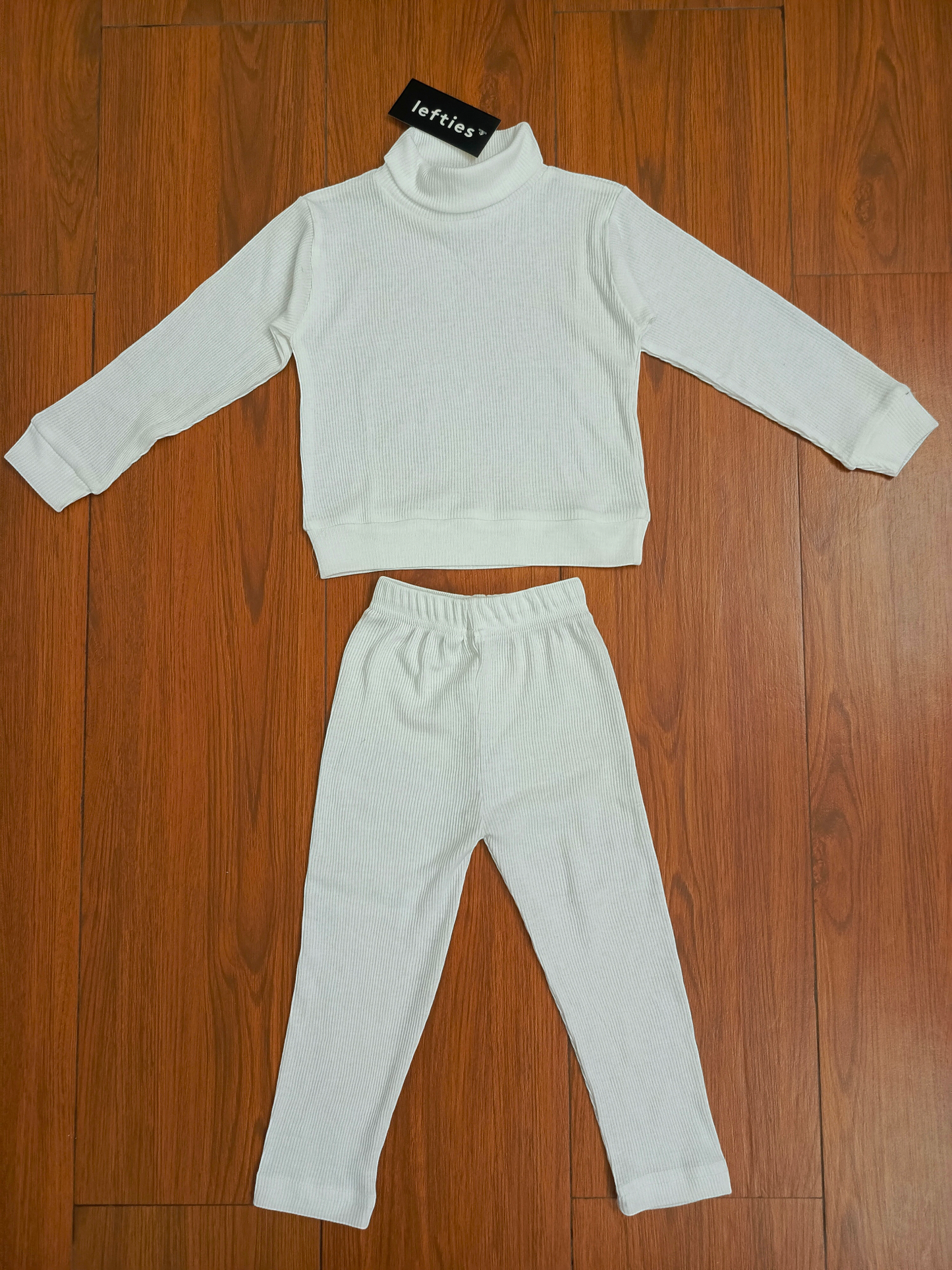 White rib hineck tracksuit