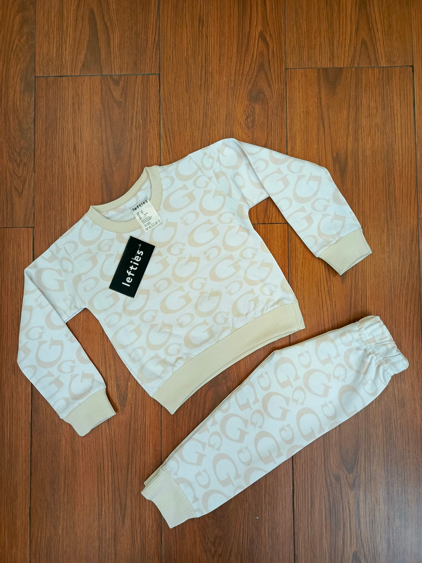 Gucci white fleece tracksuits warm feel