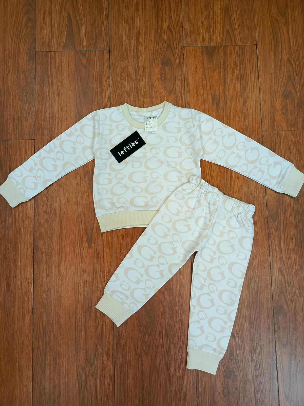 Gucci white fleece tracksuits warm feel