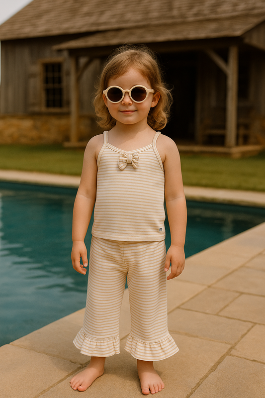 Cream white tanktop suit